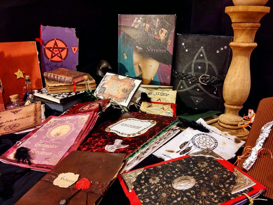 Grimoire de sorcière