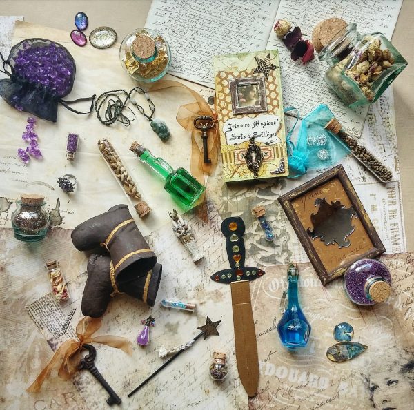 harry potter, objets magiques, conte de fée, écriture, merveilleux, fée, sorcière, rédaction, grimoire magique, diy, baguette, potion, sorts, sortilèges