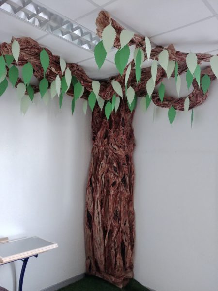 tree classroom reading corner school kids