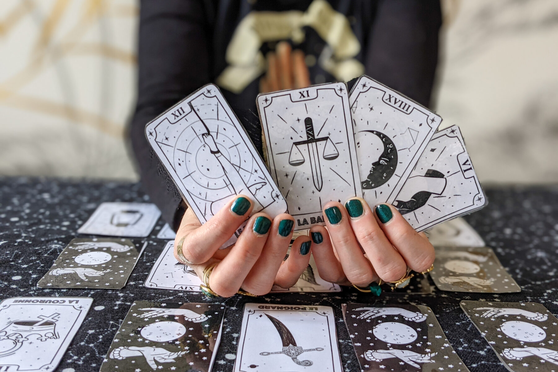 jeu de tarot à découper la bande à baudelaire divination conjugaison cartomancie cours de français