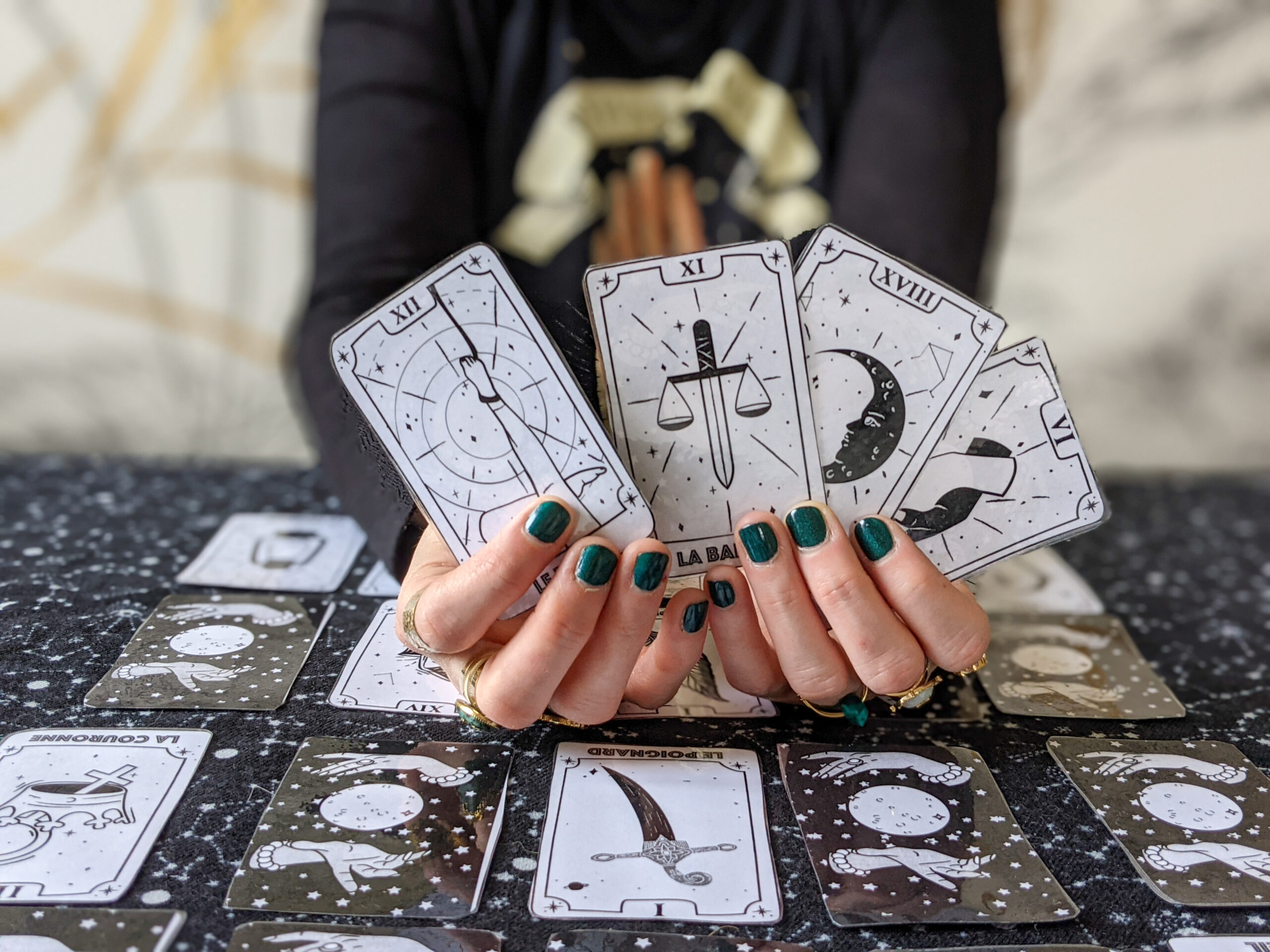 jeu de tarot à découper la bande à baudelaire divination conjugaison cartomancie cours de français